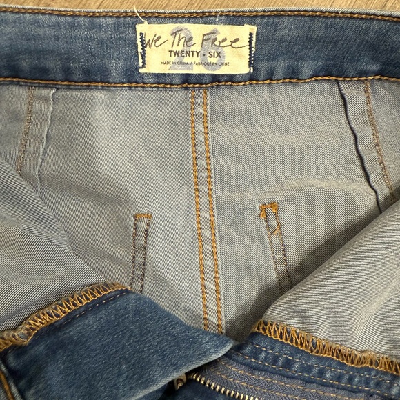 FREE PEOPLE Flare Jeans - Picture 3 of 5